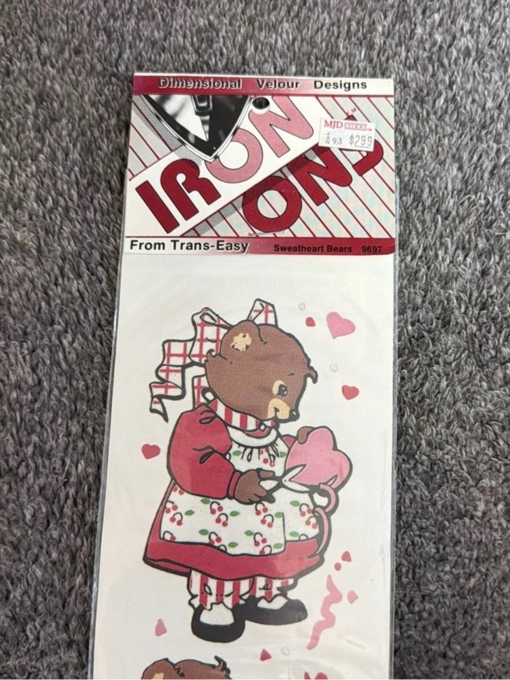 NEW Vtg 80’s Iron-Ons Trans-Easy Dimensional Velour Design Sweatheart Bears 9697
